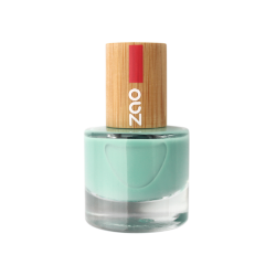 Esmalte de uñas: 660 verde mar